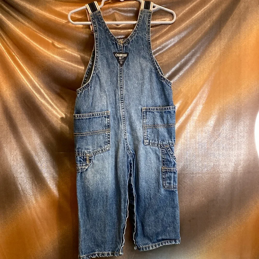 OshKosh B'gosh Denim Overalls‎ 18 months box A